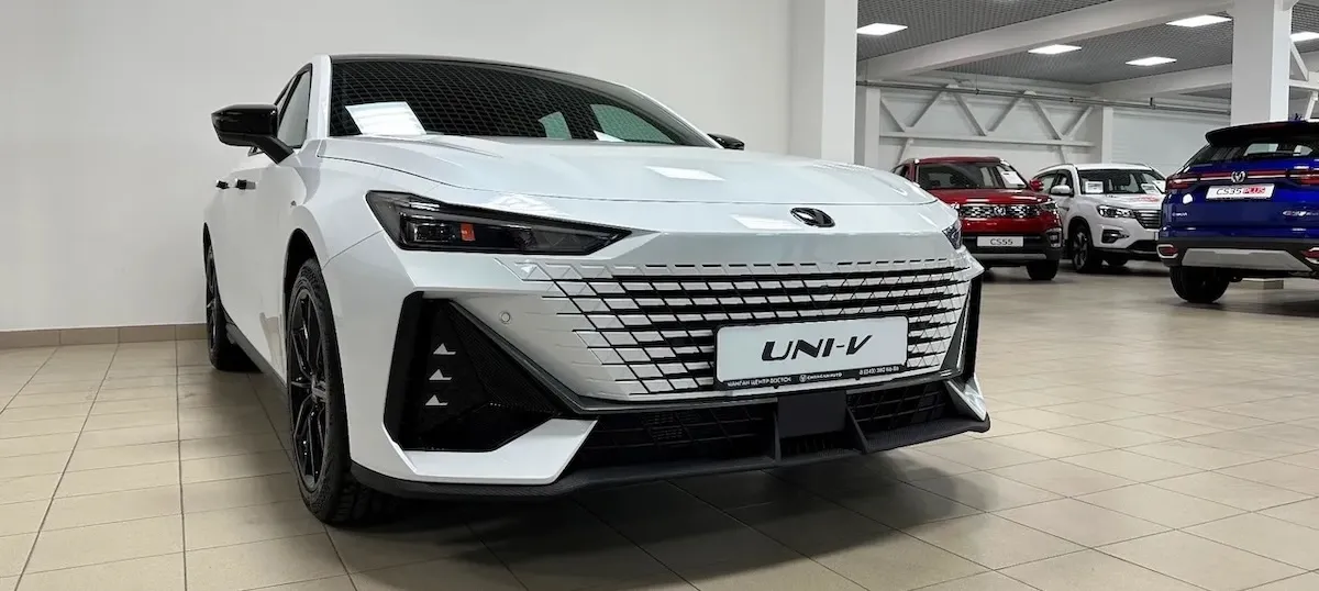 Скидка на Changan Uni-V